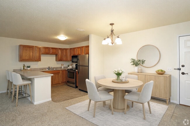 Building Photo - Diamond Valley Apartments