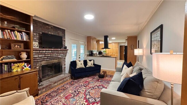 Building Photo - 3082 Greenbrook Way NE