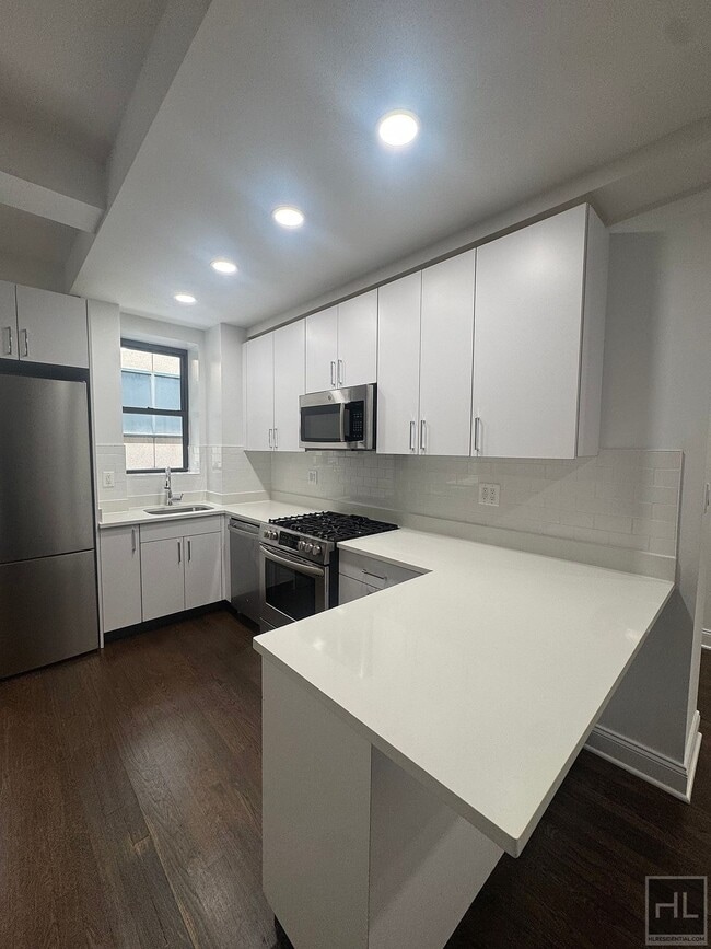 Building Photo - WEST 55 STREET