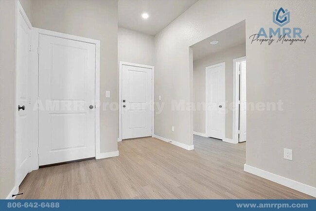 Building Photo - Spacious 3-Bedroom Home – Your Perfect Fam...