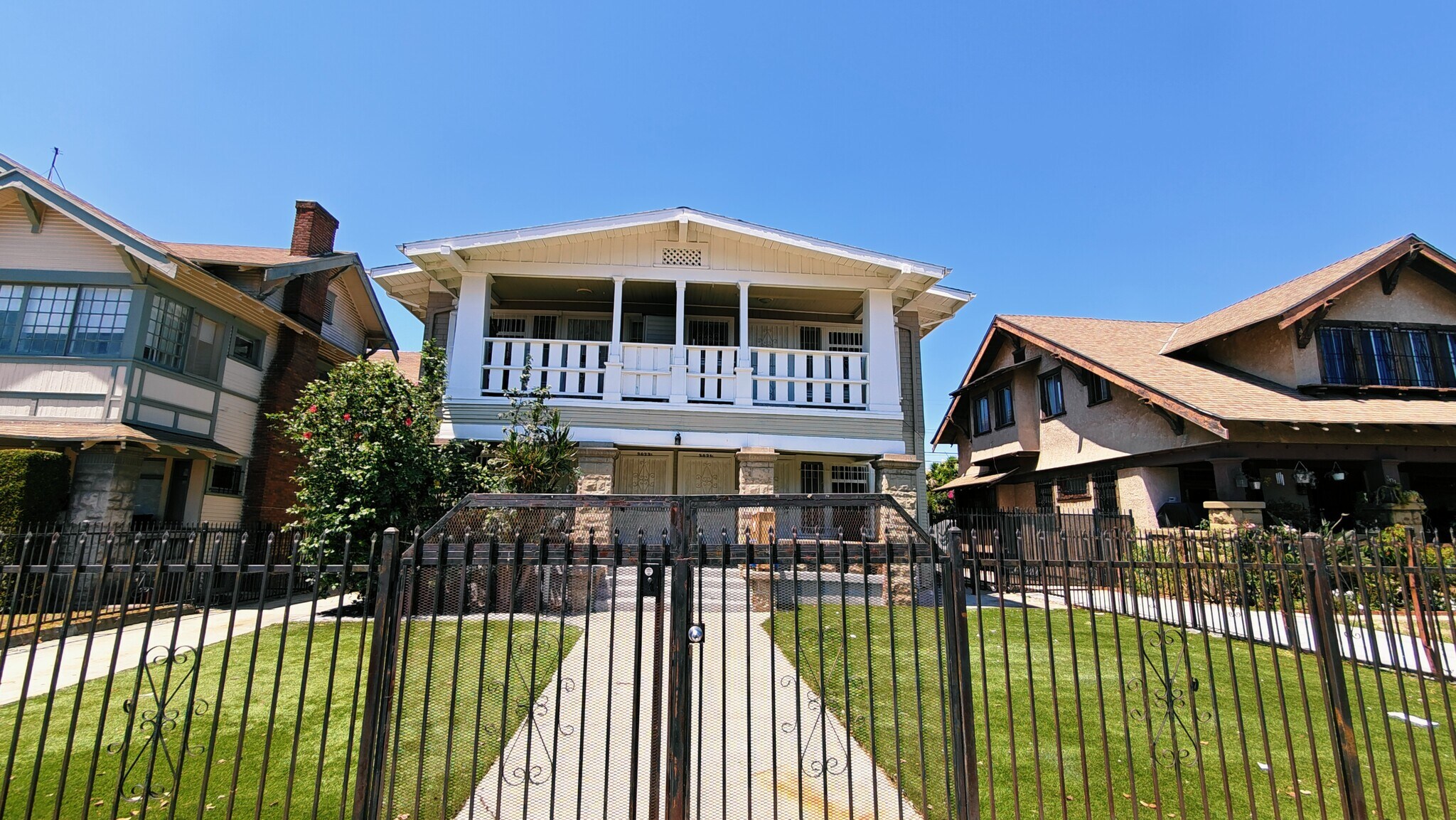 Building Photo - 3021 Van Buren Pl