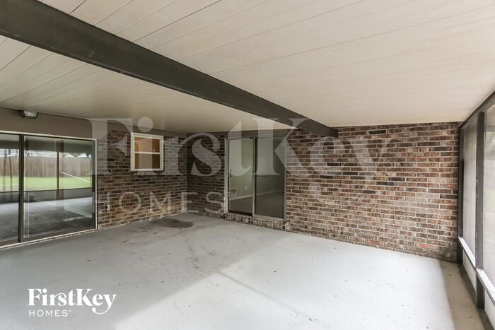 Building Photo - 800 Driftwood Pl