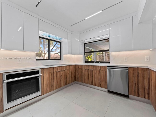 Building Photo - 2537 NW 116th Terrace