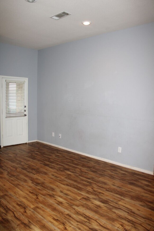 Building Photo - COMING SOON! ACCEPTING APPLICATIONS!