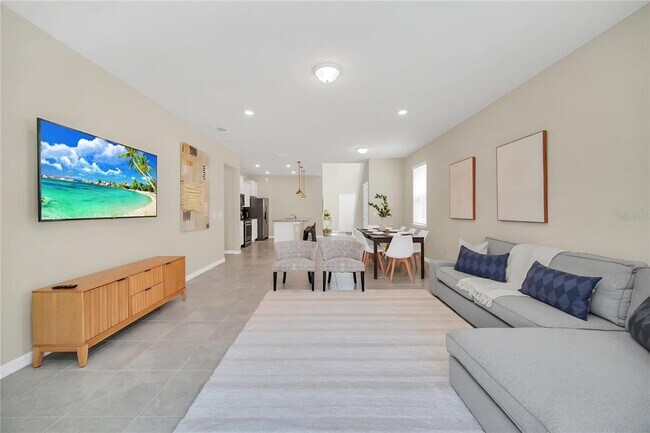 Building Photo - 7196 Oakmoss Loop