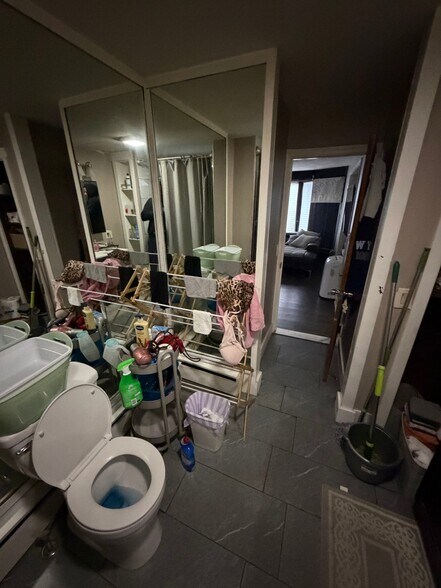 Building Photo - 56 Greene St