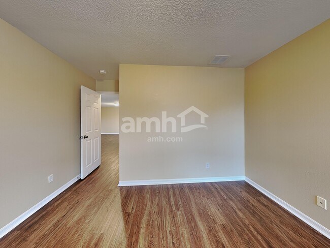 Building Photo - 15260 Perdido Dr