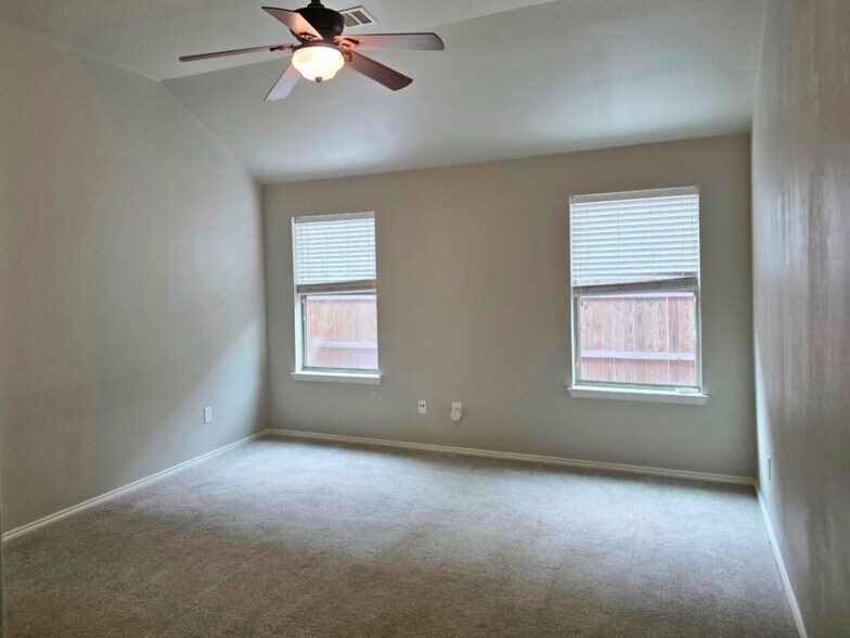 Building Photo - 6320 Spring Ranch Dr
