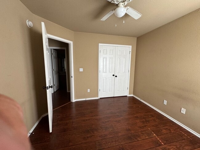 Building Photo - BIXBY - 4 Bedroom, 2.5 baths, 2 car garage...