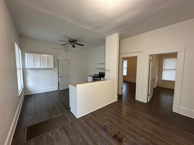 Building Photo - 2627 Dillard St