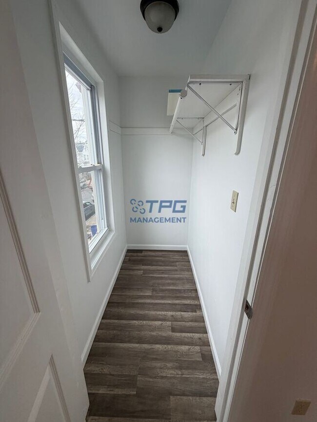 Building Photo - 792 S 15th St