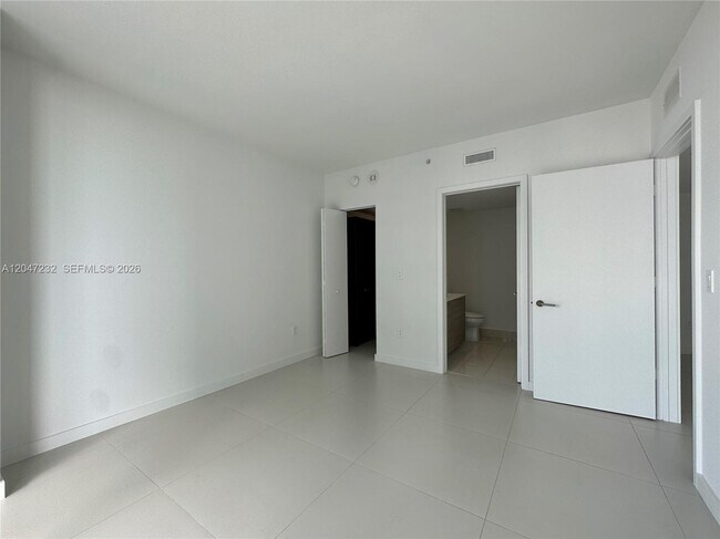 Building Photo - 1300 S Miami Ave