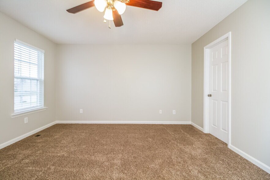 Building Photo - 3026 Penny Ln