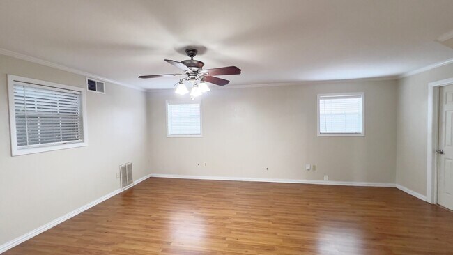 Building Photo - 7441 Evie Ln