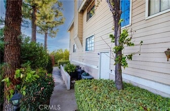 Building Photo - 8338 Woodley Pl