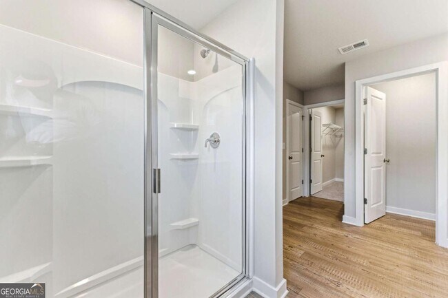 Building Photo - 1905 Westwind St