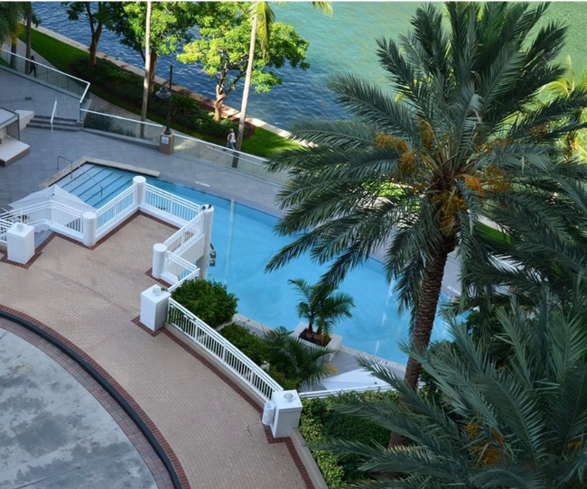 Building Photo - 901 Brickell Key Blvd