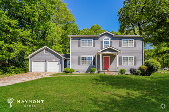 Building Photo - Open Concept Living in Jonesboro, GA!