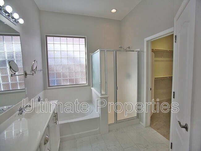 Building Photo - 16178 N 180th Ln