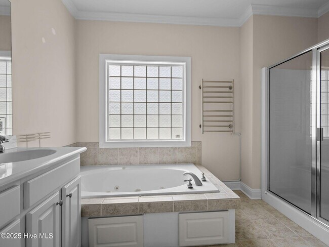 Building Photo - 541 Park Meadows Dr