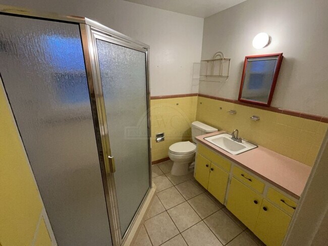 Building Photo - 1104 S 23rd St