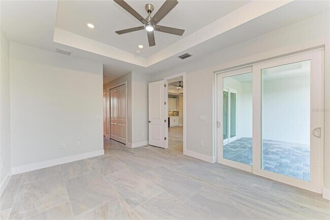 Building Photo - 380 Holly Rd