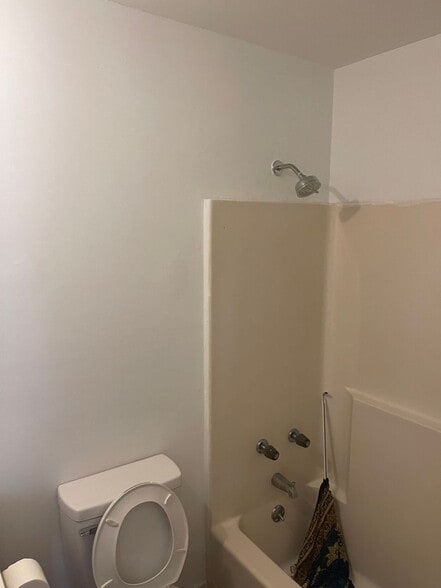 Building Photo - 117 Louispal Cir