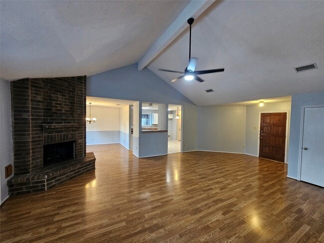 Building Photo - 22522 Round Valley Dr