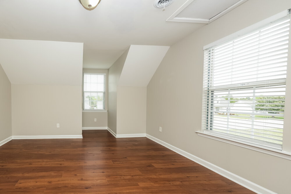 Building Photo - 2906 Kedzie Dr