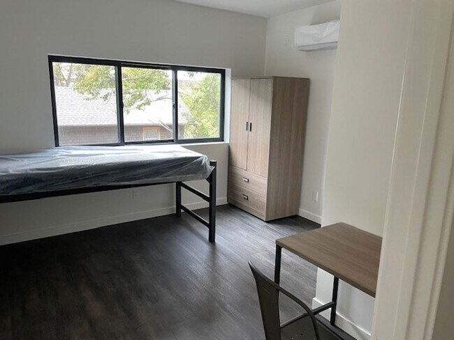 Building Photo - Unit D -Perfect for students looking for a...