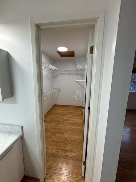 Building Photo - 6318 Bannister Dr