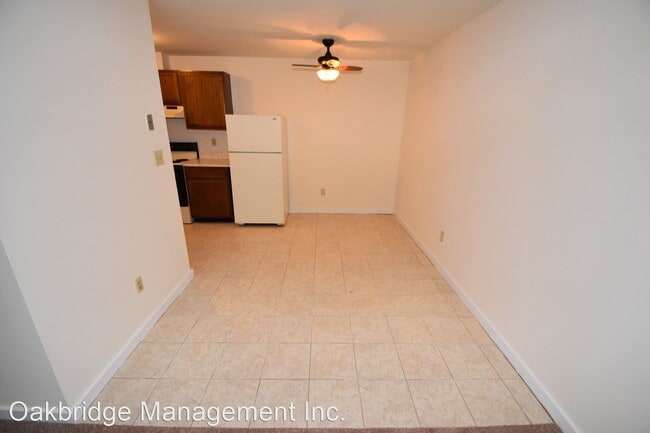 Building Photo - 36 Chatfield St