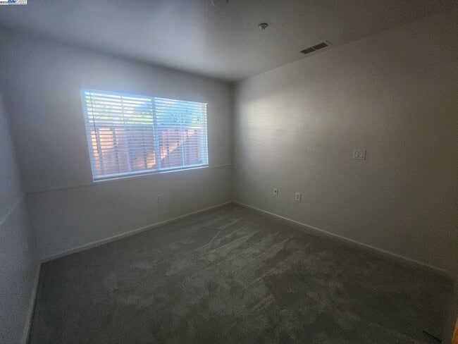 Building Photo - 1536 Corte Reina Common