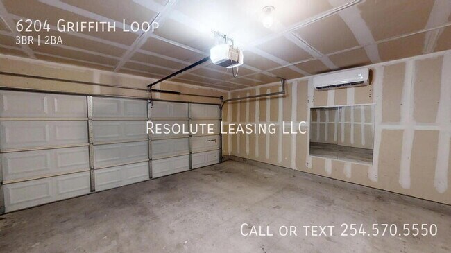 Building Photo - 6204 Griffith Loop