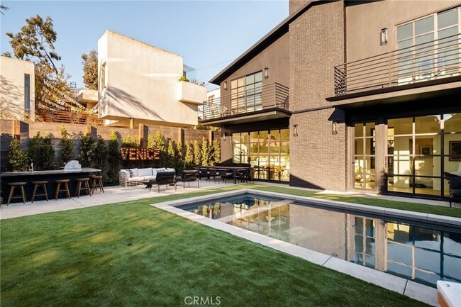 Building Photo - 354 5th Ave