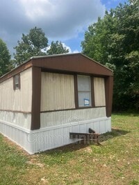 Building Photo - 304 Coleman Rd