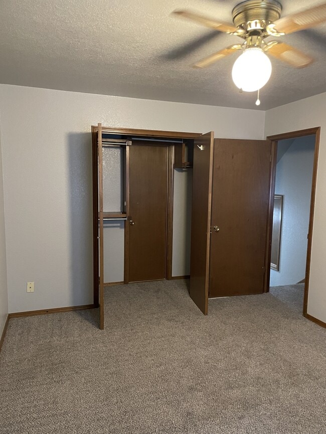 Building Photo - 110 N Baumann Ave
