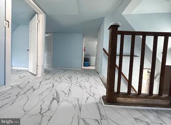 Building Photo - 110 S Broad St