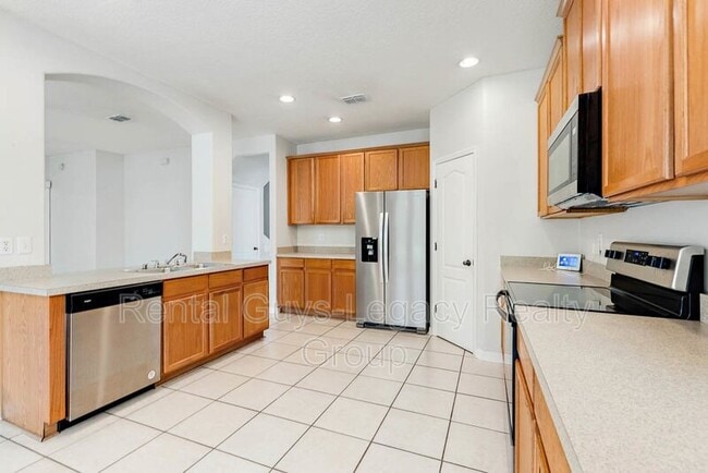 Building Photo - 402 Hearthside Ct