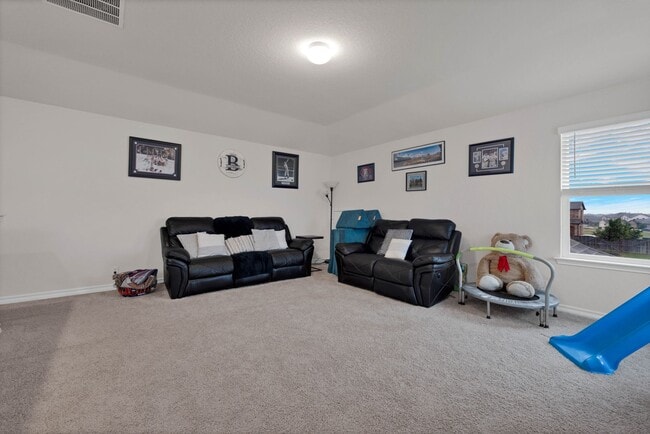 Building Photo - Beautiful 4 Bedroom/2.5 Bathroom Two Story Newly Built in the West Side of San Antonio