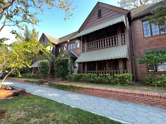 Building Photo - 2160 Forbes St