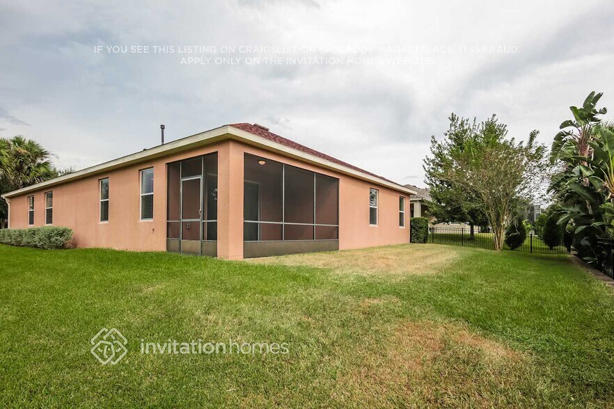 Building Photo - 15634 Starling Water Dr