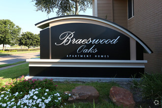 Building Photo - Braeswood Oaks Apartments