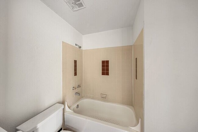 Building Photo - Corner Unit 2 Bedroom with Private Backyard & Master Bedroom Deck!