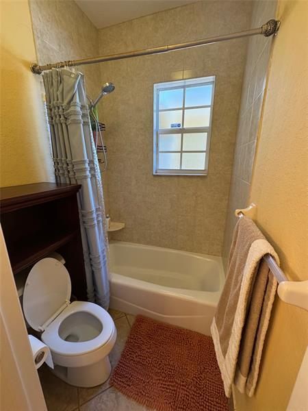 Building Photo - 1464 SW 28th Ave