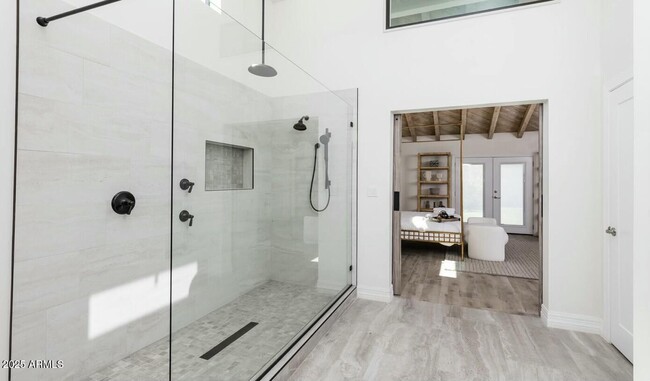 Building Photo - 11212 N Sundown Dr