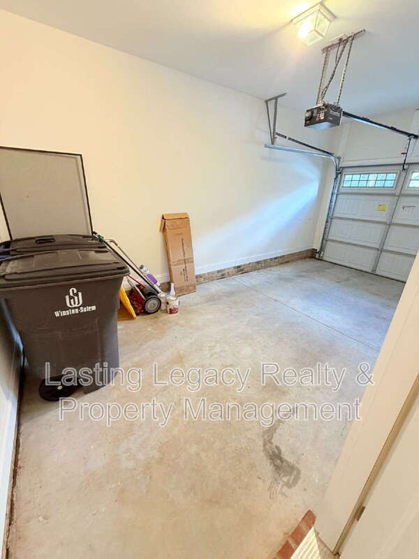 Building Photo - 959 Silver Leaf Dr