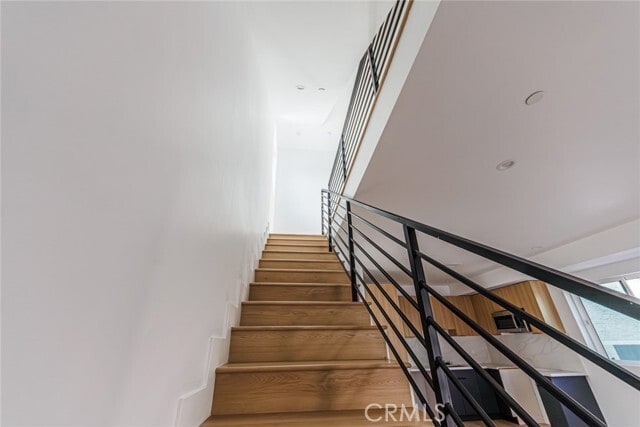 Building Photo - 13461 Beach Ave