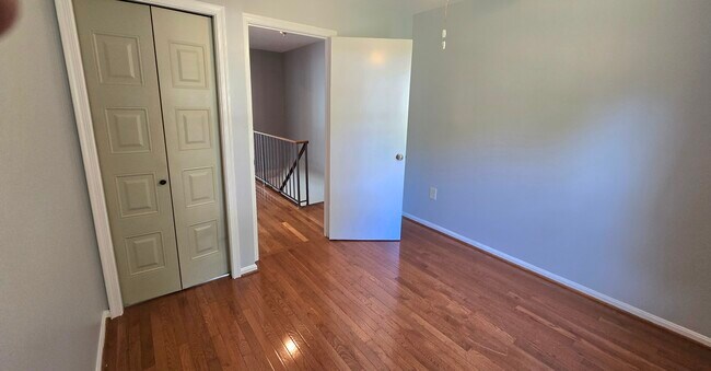 Building Photo - 6157 Green Hollow Ct