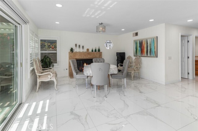 Building Photo - 4 Bayview